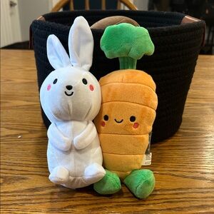 Hallmark Magnetic Plush Set Bunny & Carrot